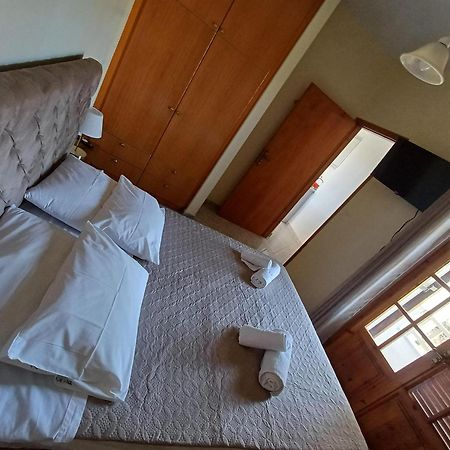 Pella Apartments Σίσσι Εξωτερικό φωτογραφία